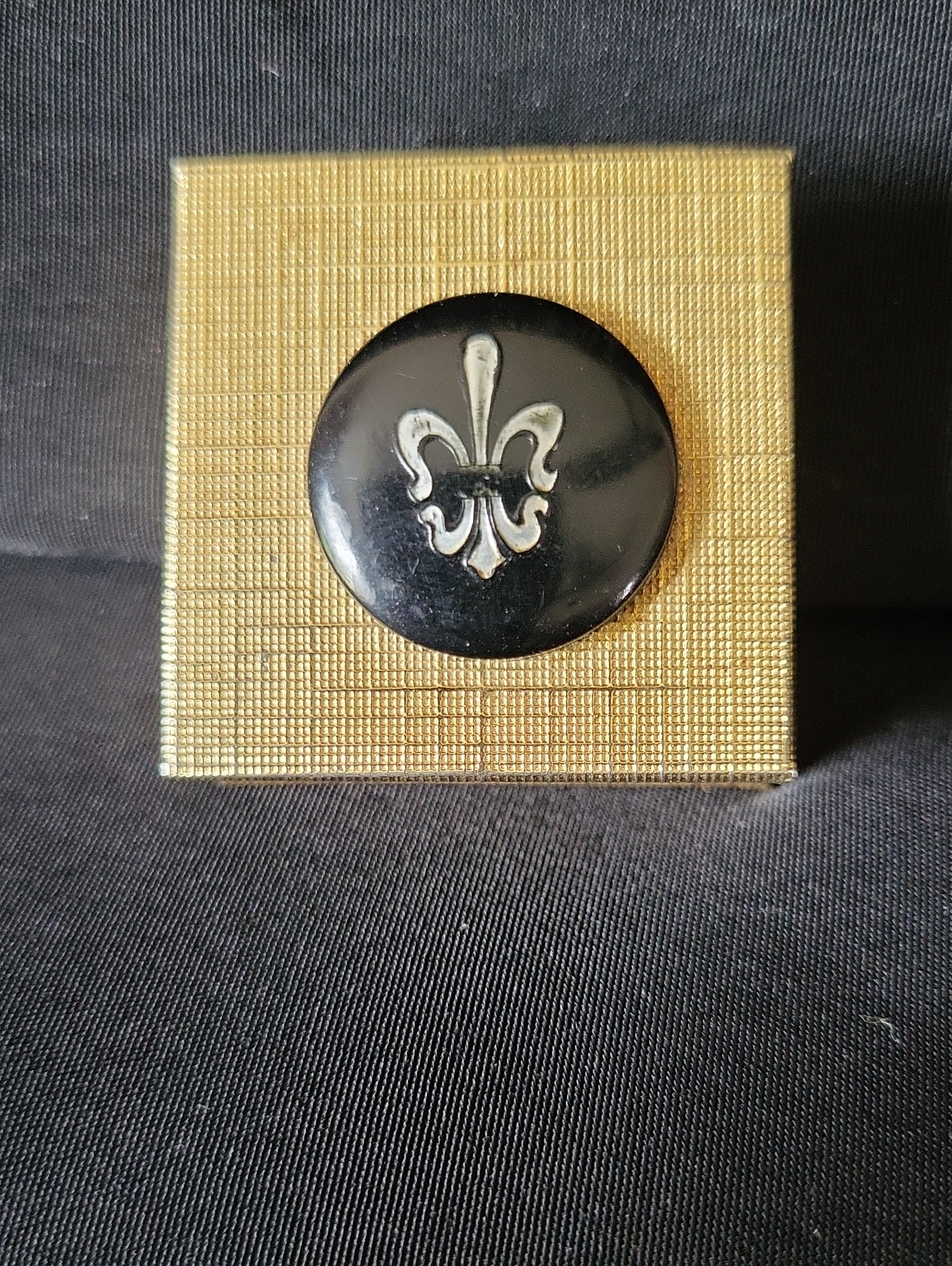 Vintage Mid Century Pill Mint Box Modern Design Great Condition Vintage Mid Century Pill Mint Box Modern Design Great Condition